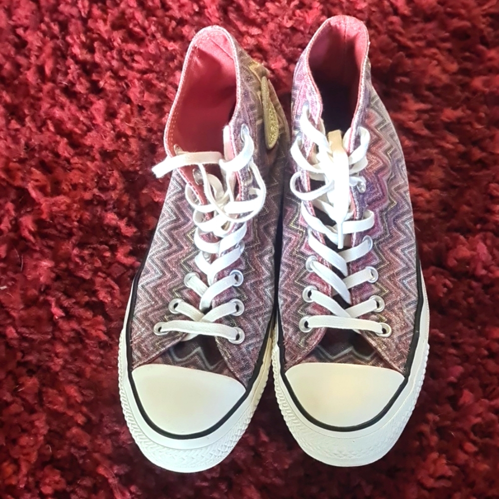 NWOT Ladies Converse x Missoni -All star Chuck Taylor US 8.5.
